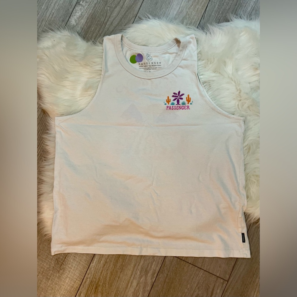 PASSENGER | “Roaming Nomads Nowhere Bound” Muscle Tank Top (XL)
